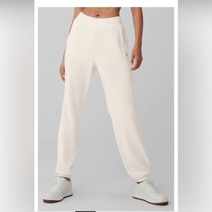 NWT- ALO Yoga- Waffle Weekend Escape Jogger